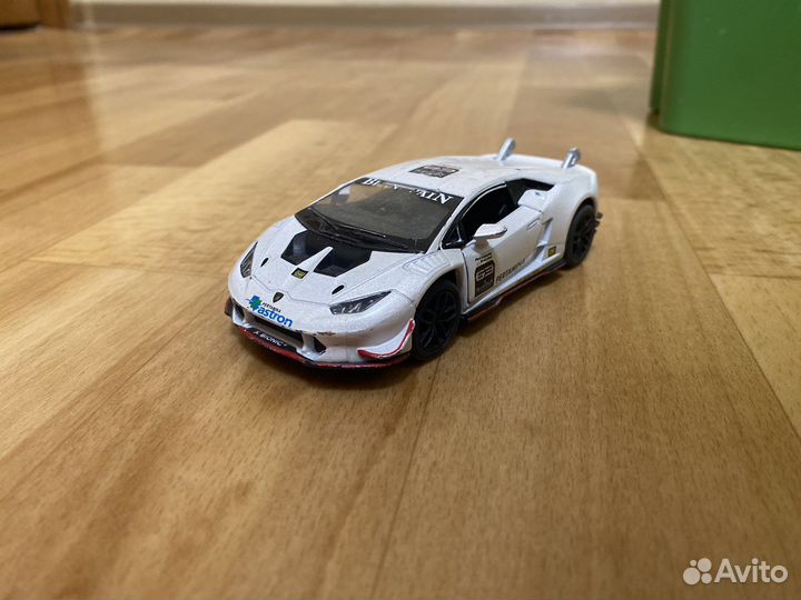 Машинки Kinsmart