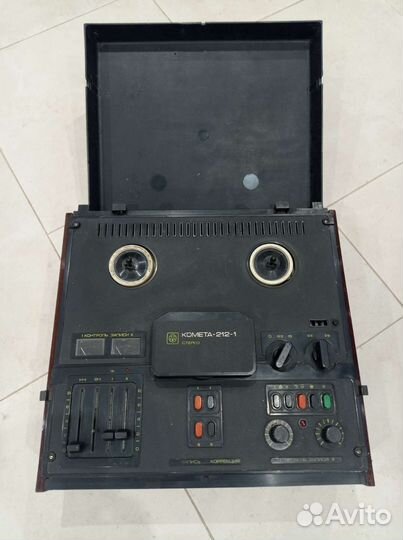 Катушечный магнитофон