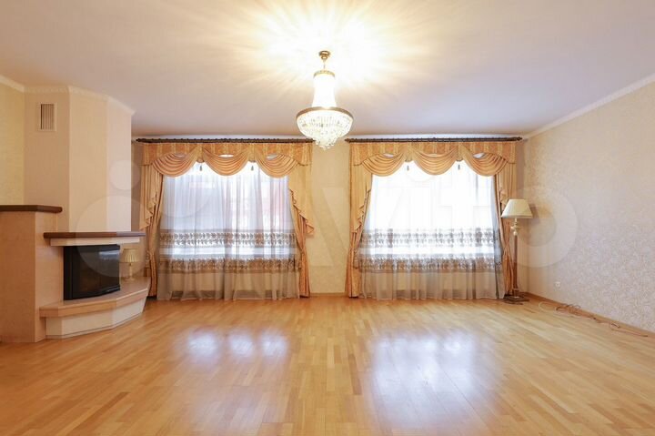 4-к. квартира, 202 м², 4/6 эт.