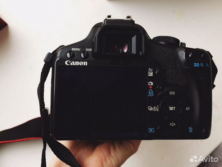 Зеркальный фотоаппарат Canon 500d