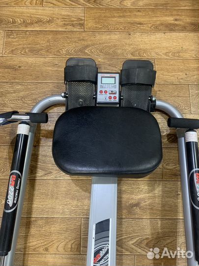 Гребной тренажер