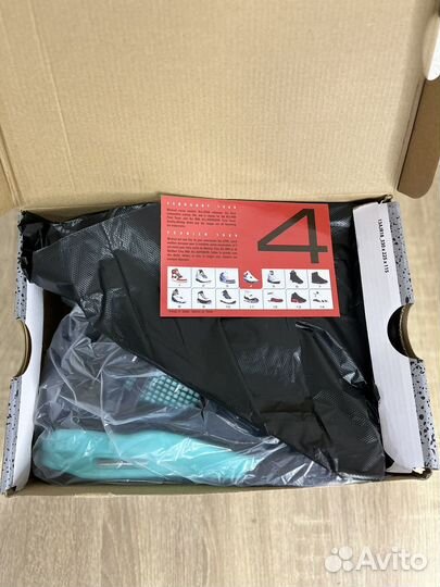 Nike air jordan 4 retro