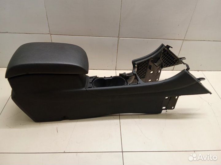 Консоль подлокотник Ford Mondeo седан 2261 куб.см