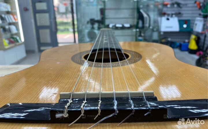 Бм14 Гитара hohner HC06