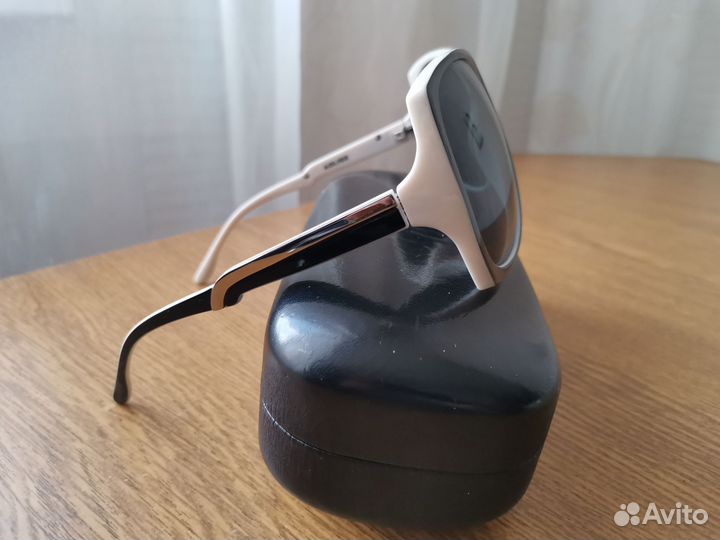 Солнцезащитные очки женские