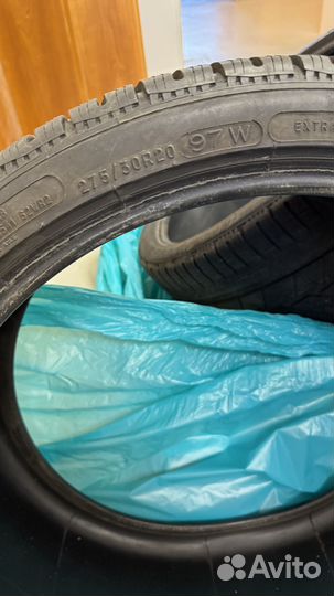 Michelin Alpin 4 275/30 R20