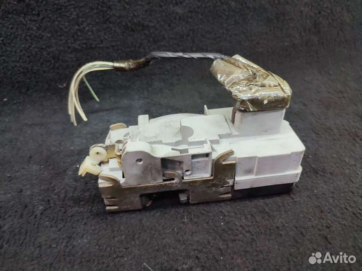 Замок двери передней правой для Citroen C5 1