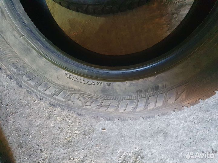 Bridgestone Ice Cruiser 7000 225/65 R17