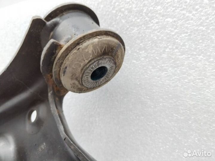 Рычаг передний правый Skoda Octavia A7 cwva 2018