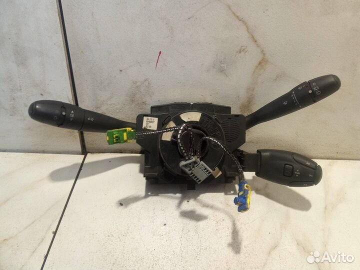 Переключатель подрулевой (стрекоза) Peugeot 206
