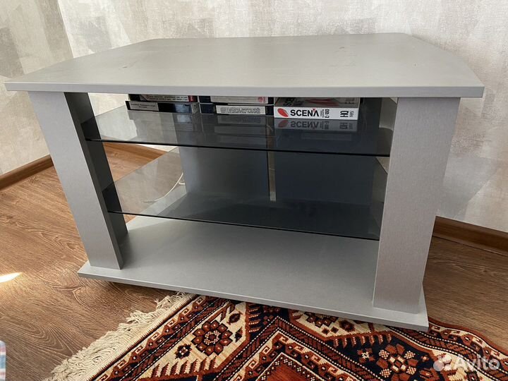 Подставка, столик