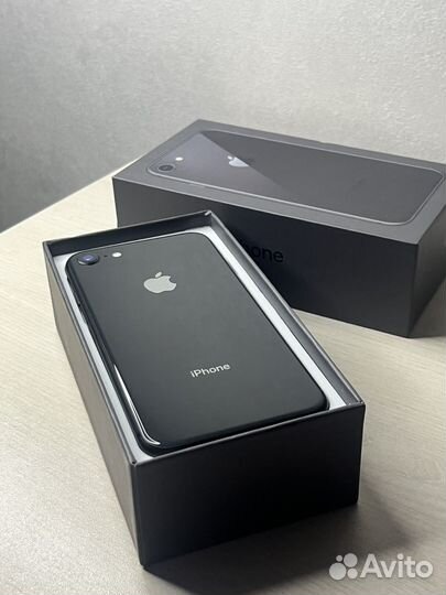 iPhone 8, 256 ГБ