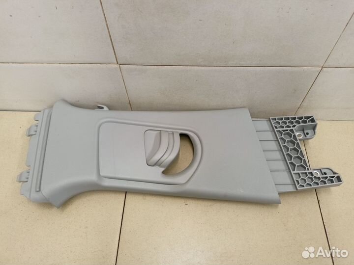 Обшивка стойки A1 2010