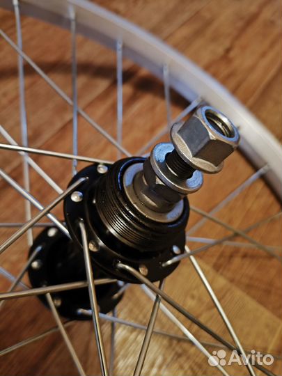 Заднее колесо R20.новое