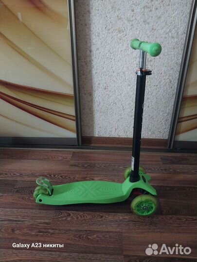 Самокат детский трехколесный