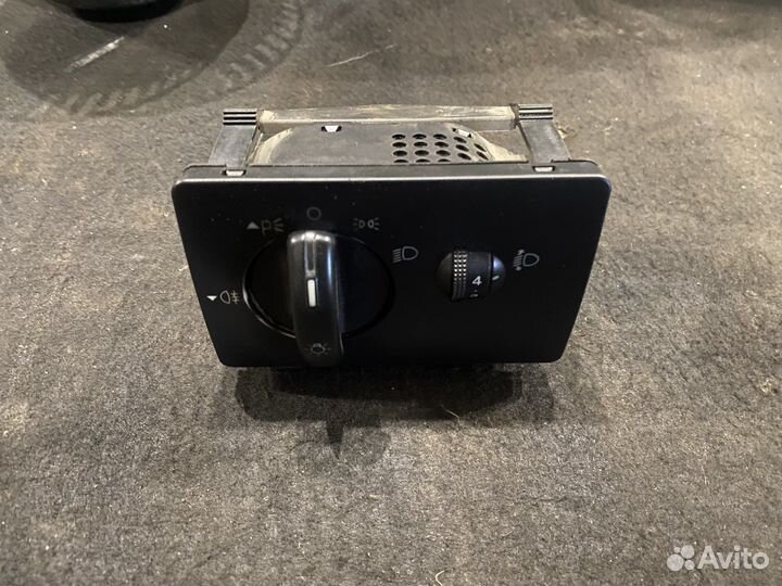 Блок управления светом Ford Focus 2