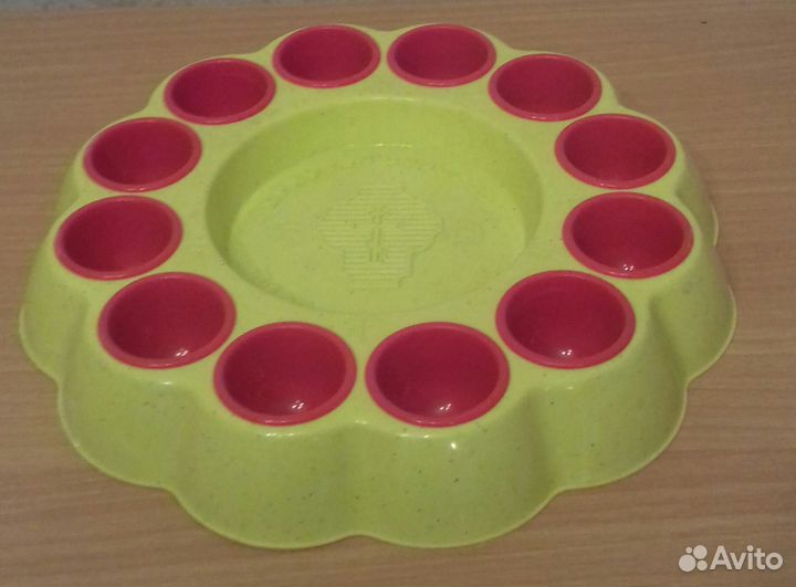 Подставка под пасхальные яйца и кулич