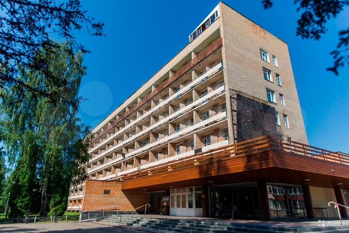 Гостиница, 12220 м²