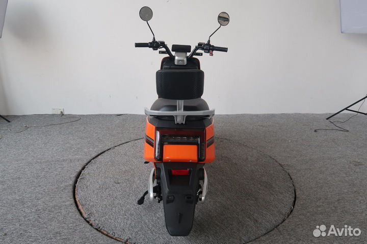 Электроскутер / Электромотоцикл 72V20A 2000W