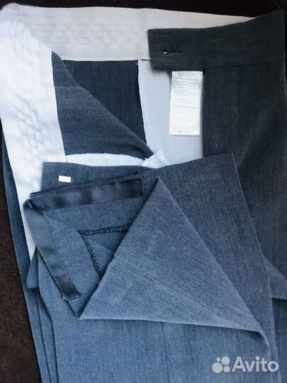 Школьный костюм 158р