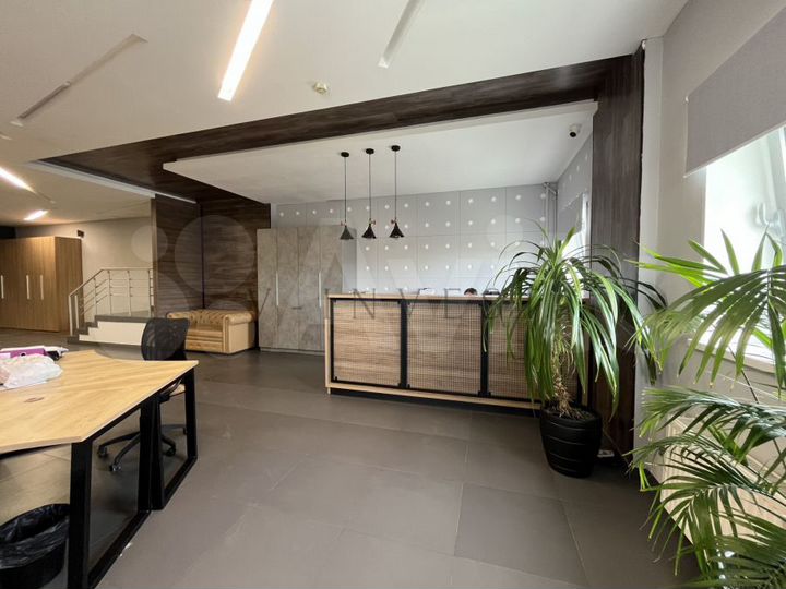 Офис с хорошим ремонтом и парковкой