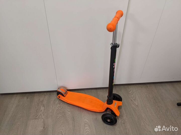 Самокат Explore трехколесный