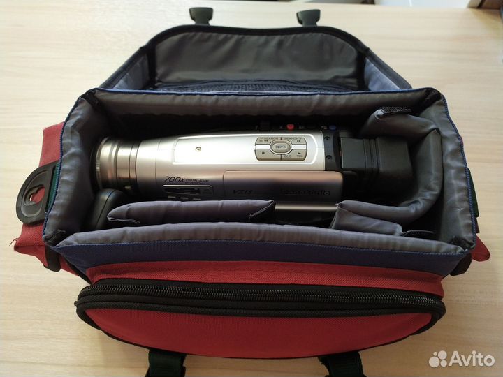 Видеокамера Panasonic VZ15