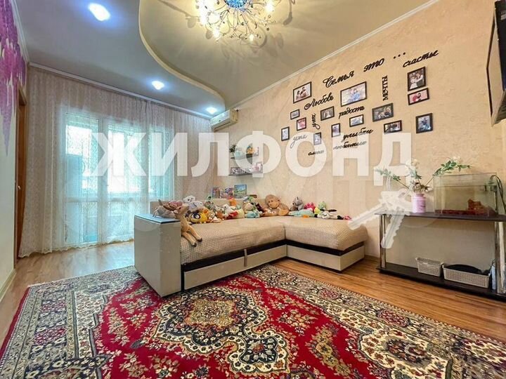 3-к. квартира, 60 м², 1/5 эт.