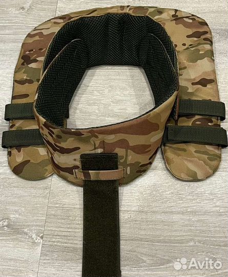 Противоосколочный ворот-защита шеи