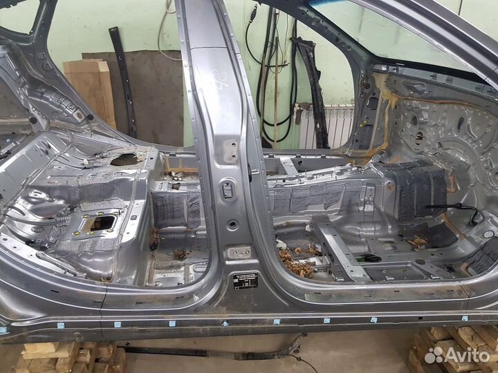 Порог с центральной стойкой правый (Genesis G80 I)