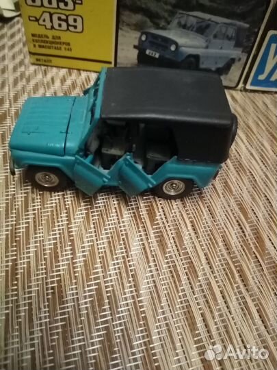 Модель УАЗ 469 1 43 СССР в коробке