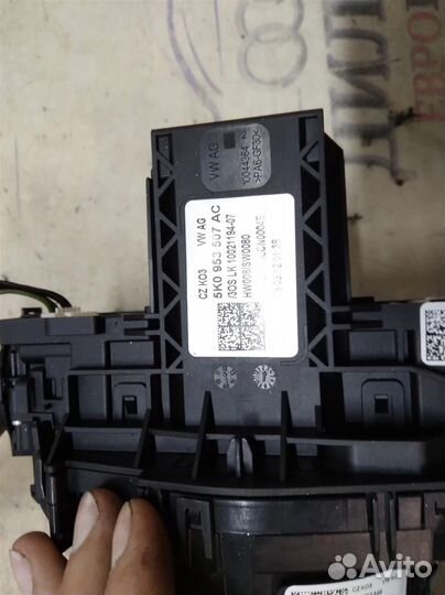 Переключатель подрулевой VW Golf VI 2009-2012