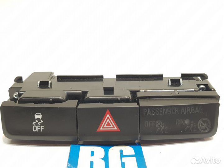 Кнопка аварийки Opel Mokka 2015