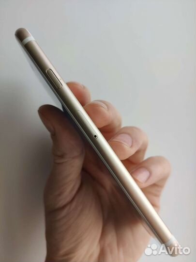 iPhone 6S, 32 ГБ