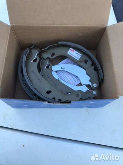 Колодки барабанного тормоза Peugeot 206