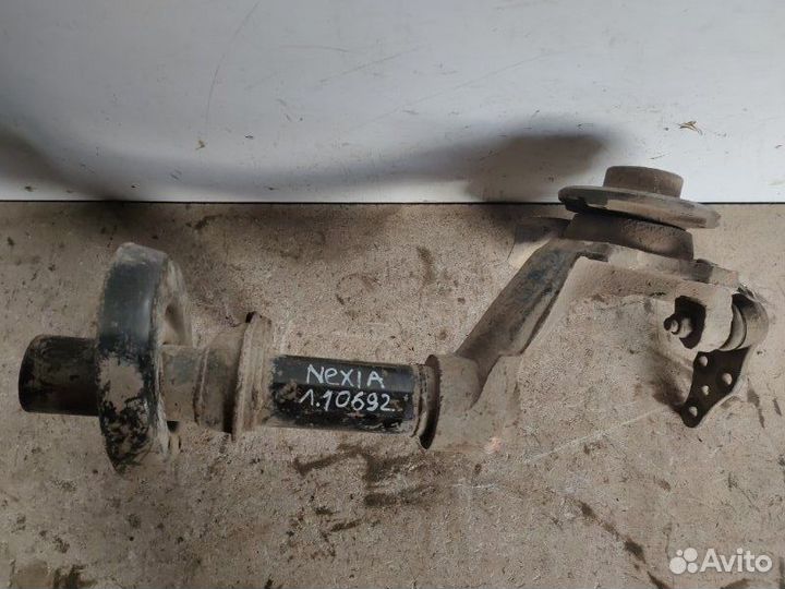 Кулак поворотный передний левый передний левый