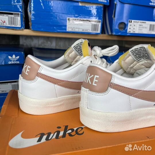 Оригинал 7 US Nike Blazer Low 77 White Rose