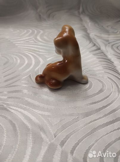 Статуэтка фарфор