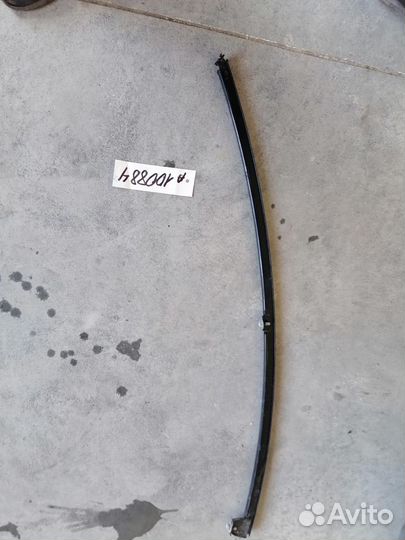 Направляющая стекла двери Lexus RX300 RX330 RX350