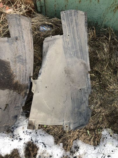 Подкрылки audi a8 д2