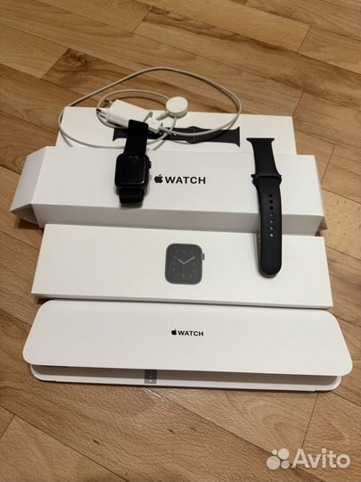 Часы apple watch se 40 mm