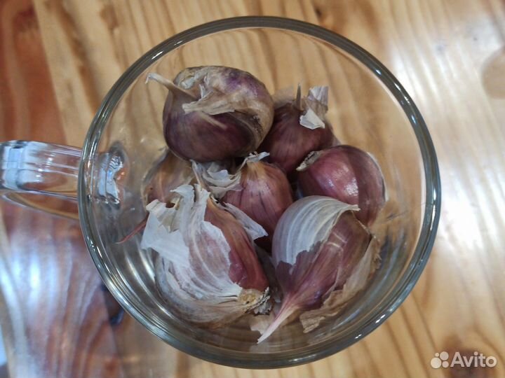 Зубчики чеснока на посадку