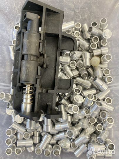 Держатель штока дренажного клапана Jura