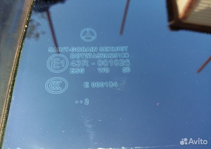 Форточка задняя мерседес CLS 218 A 2187300155