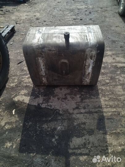 Топливный бак MAN TGX 2008