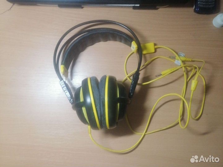 Игровые наушники steelseries siberia