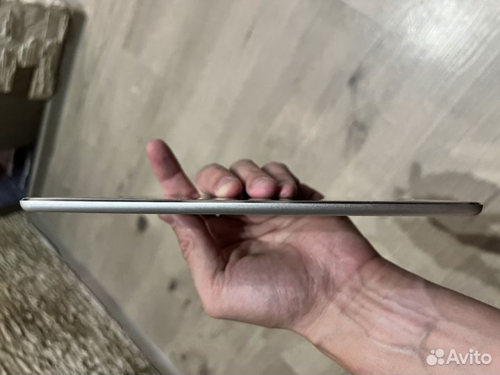 iPad mini 4 128gb cellular