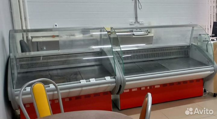 Холодильная витрина