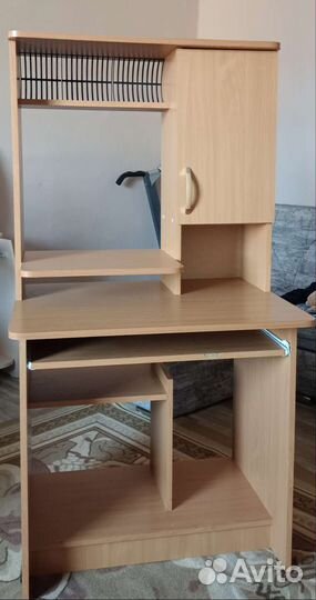 Компьютерный стол