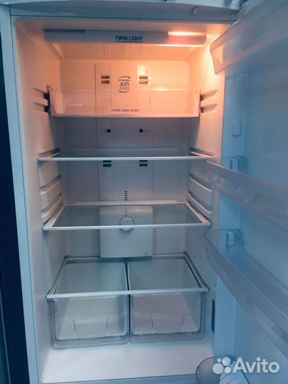 Холодильник Indesit бу No Frost Гарантия